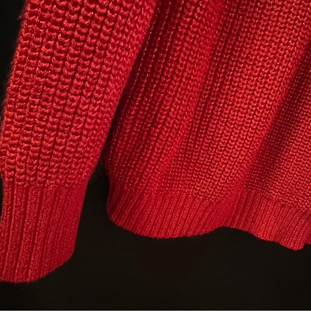 Keyhole Sweater - Picture 4 of 6